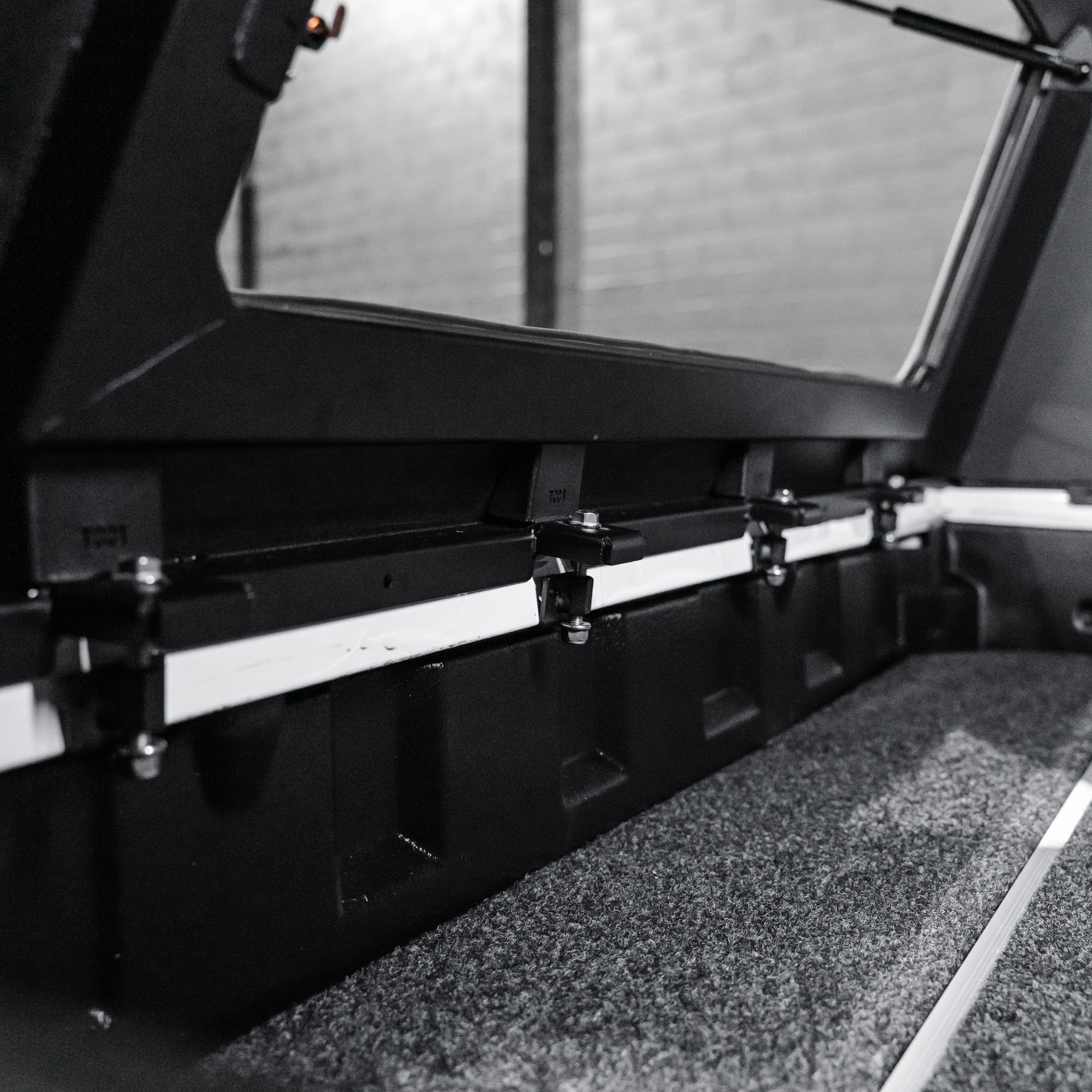 Shield Off-Road Aluminium Windowless Canopy - Image 22