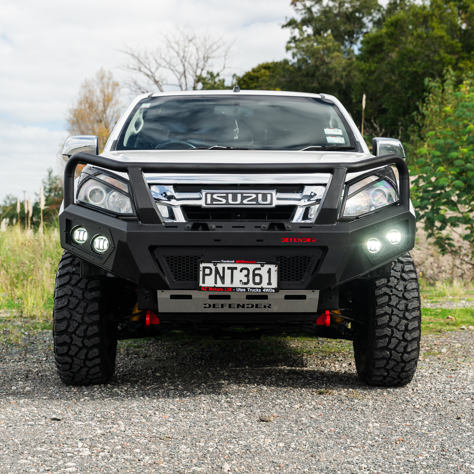 SHIELD Off-Road Triple Loop Bull-Bar - Image 15
