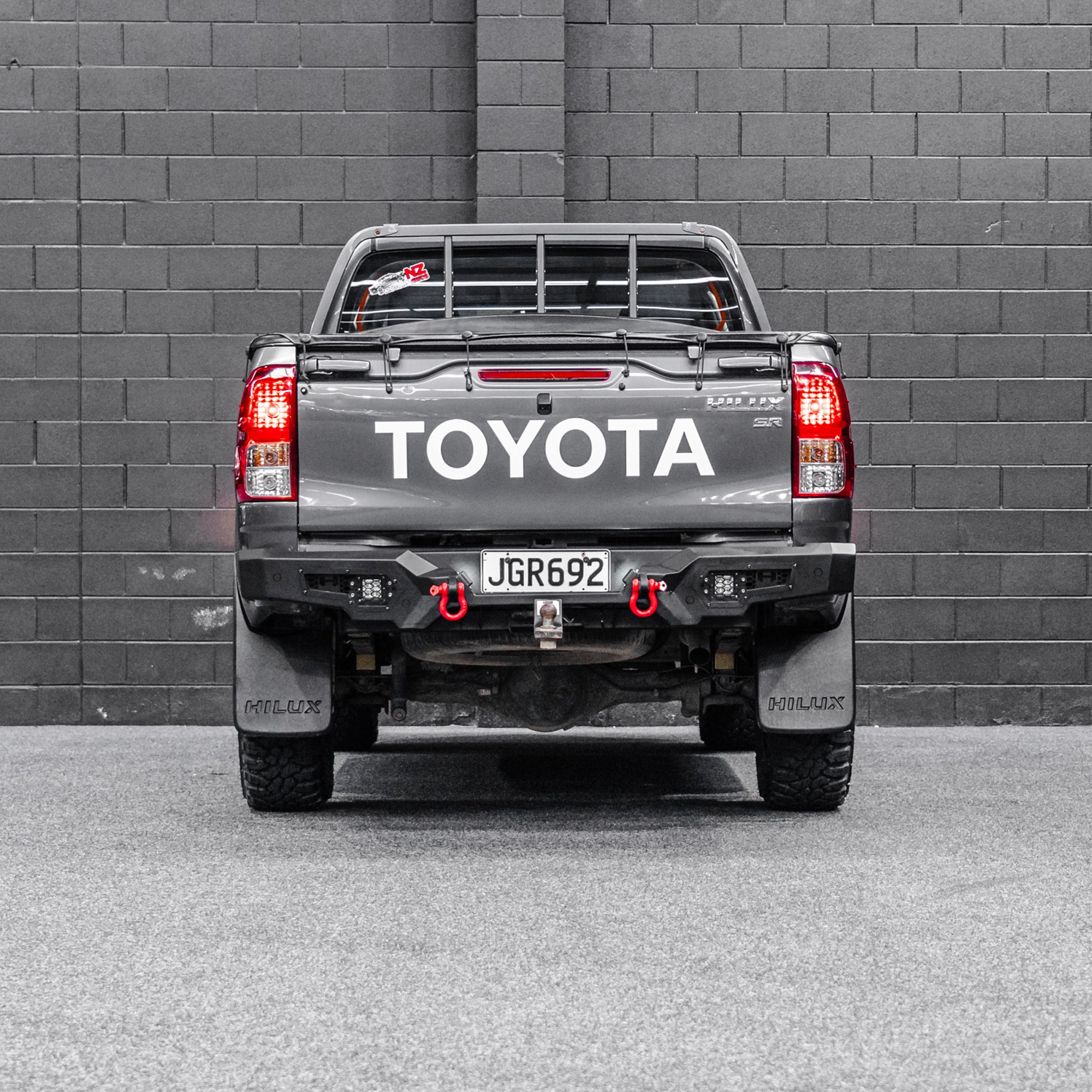 Shield Off-Road Rear Bar