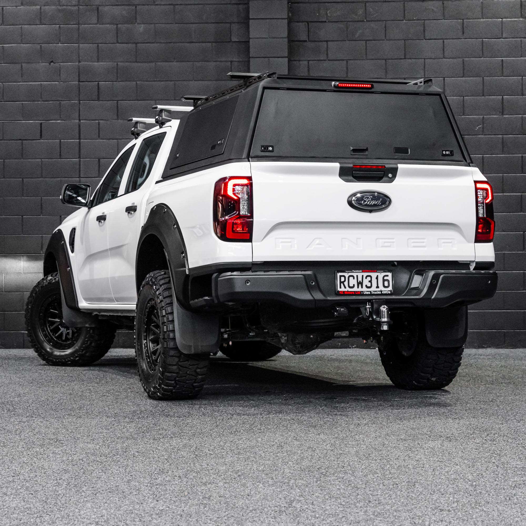 Shield Off-Road Aluminium Windowless Canopy