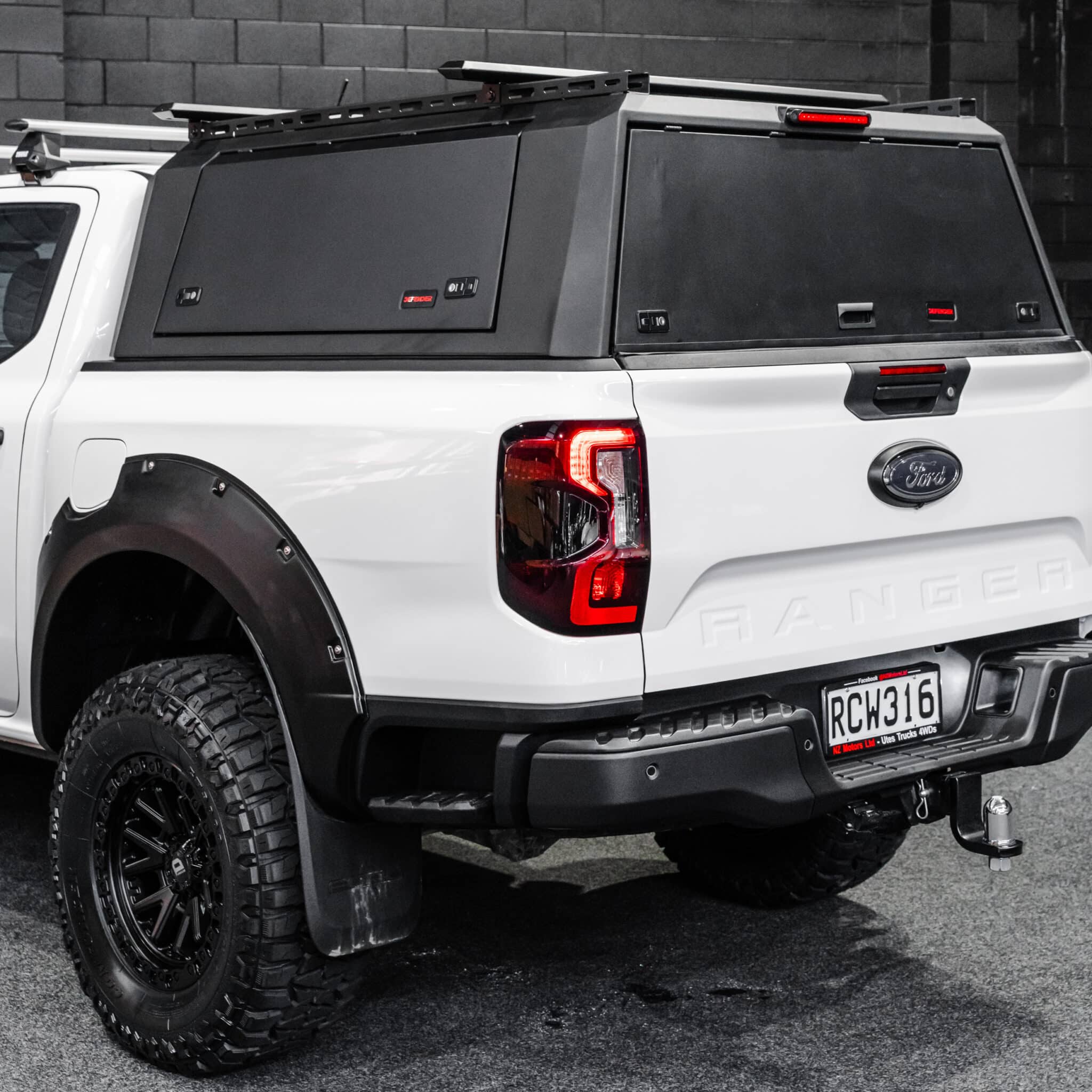 Shield Off-Road Aluminium Windowless Canopy - Image 3