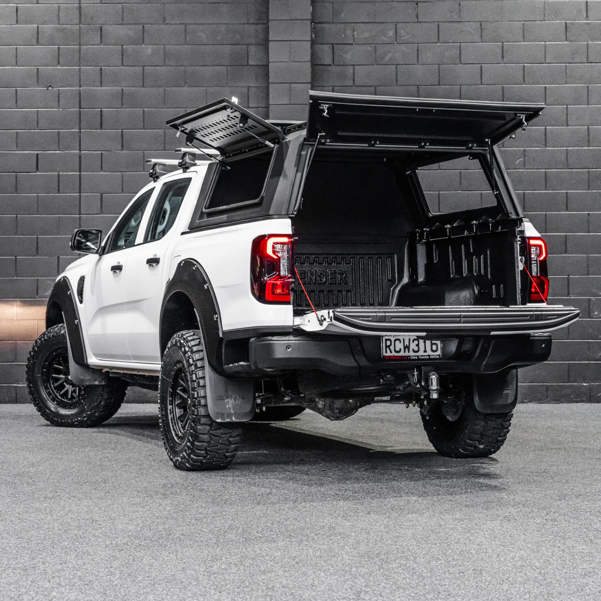 Shield Off-Road Aluminium Windowless Canopy - Image 8