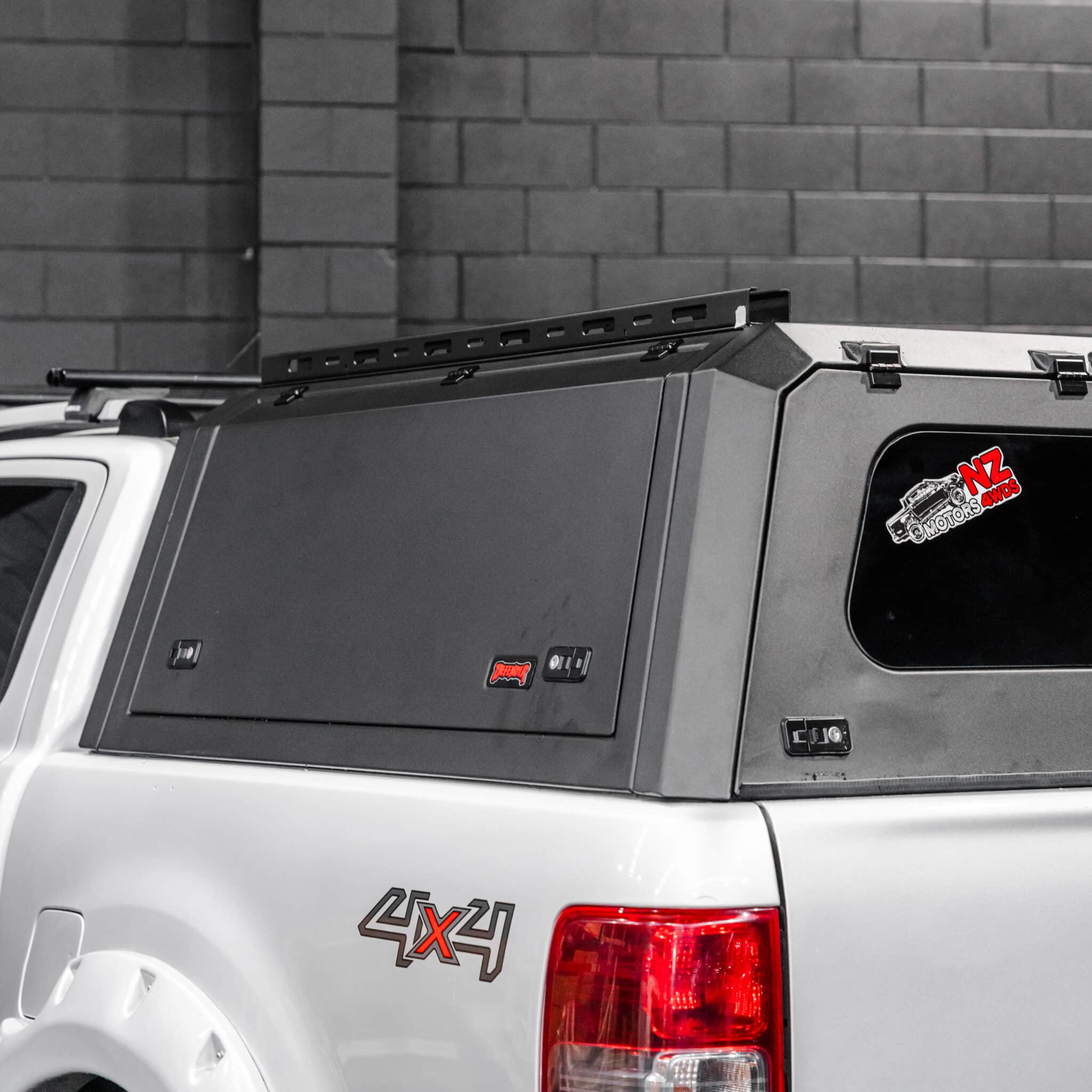 Shield Off-Road Aluminium Windowed Canopy - Image 9