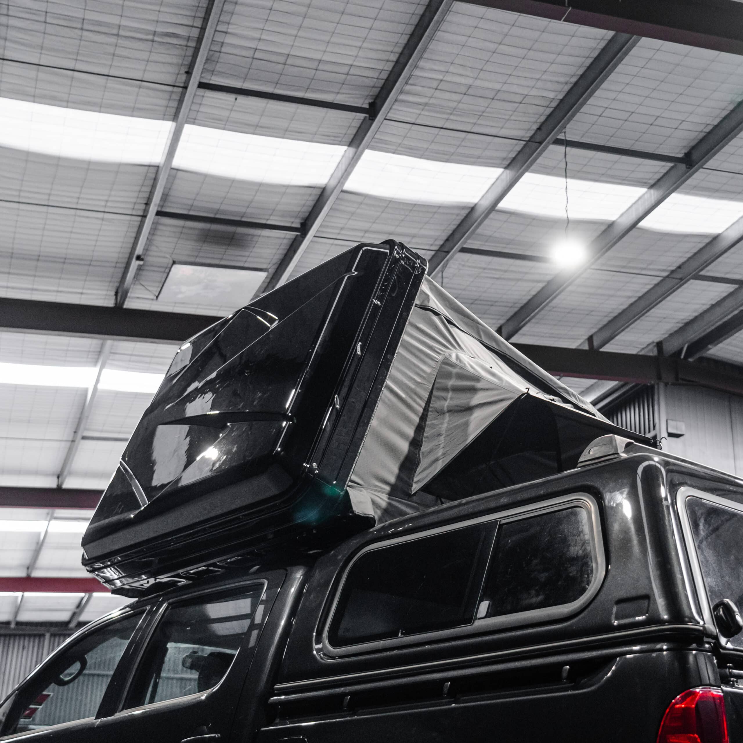 Shield Off-Road Cantilever Hard Shell Rooftop Tent - Image 11