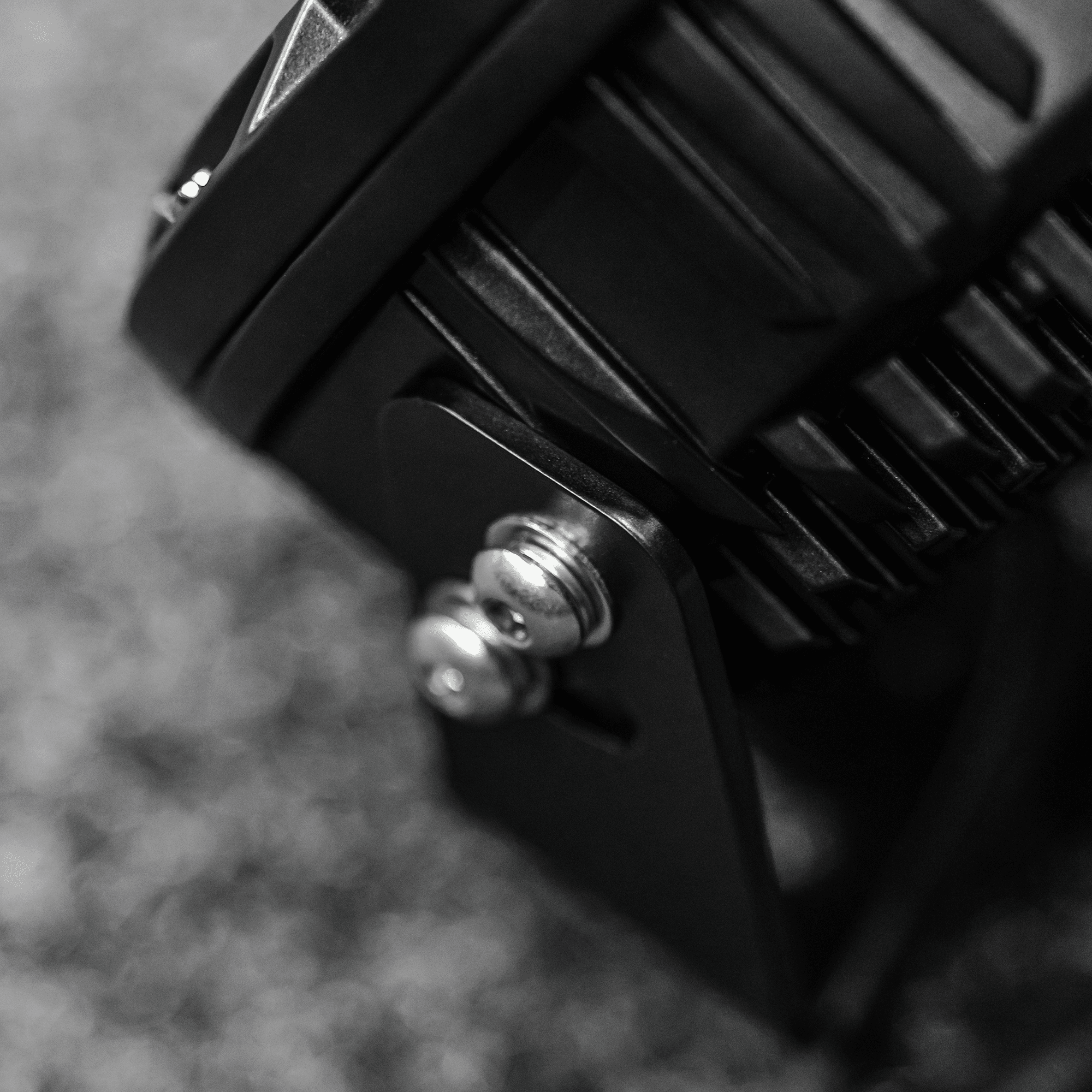 Shield Off-Road 7 Inch LED Spotlights - Image 8