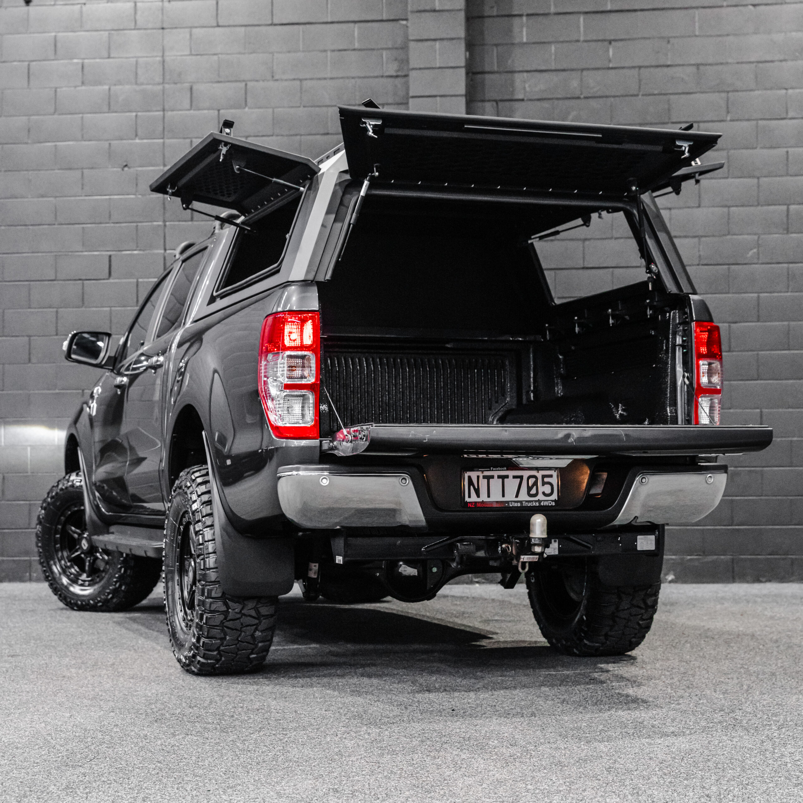Shield Off-Road Aluminium Windowless Canopy - Image 2
