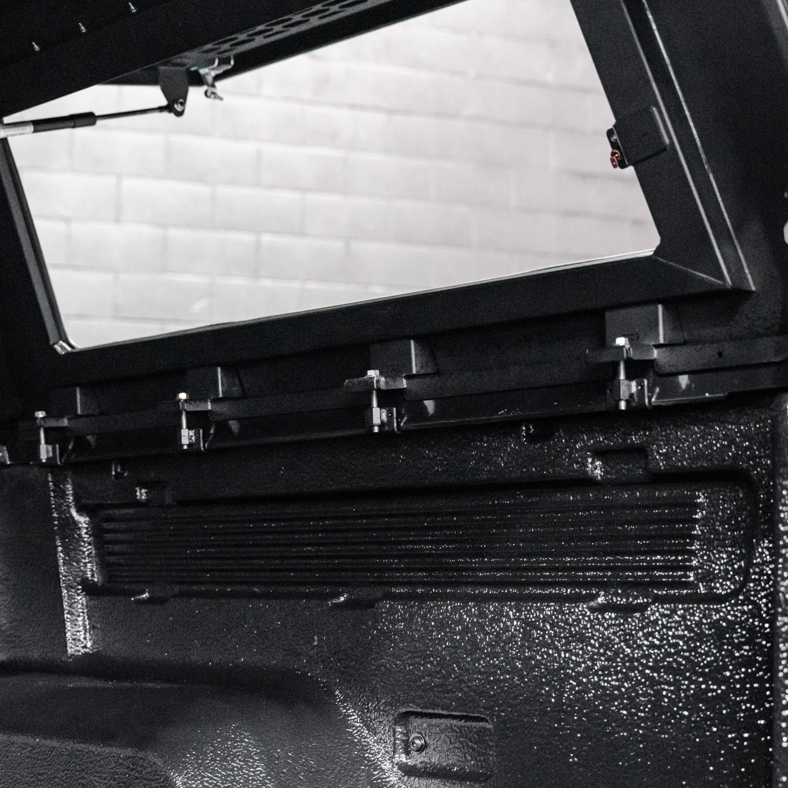 Shield Off-Road Aluminium Windowless Canopy - Image 10