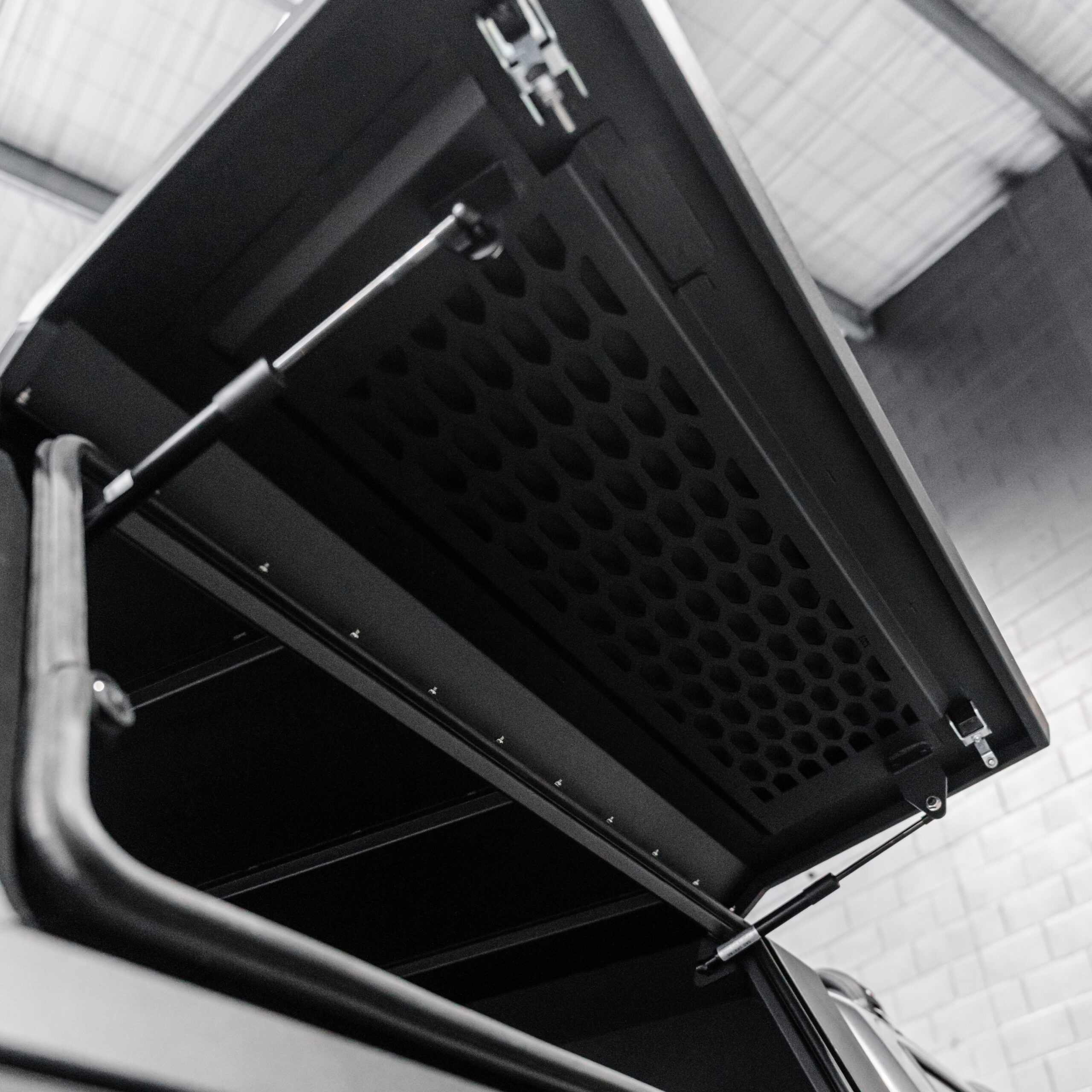 Shield Off-Road Aluminium Windowless Canopy - Image 13
