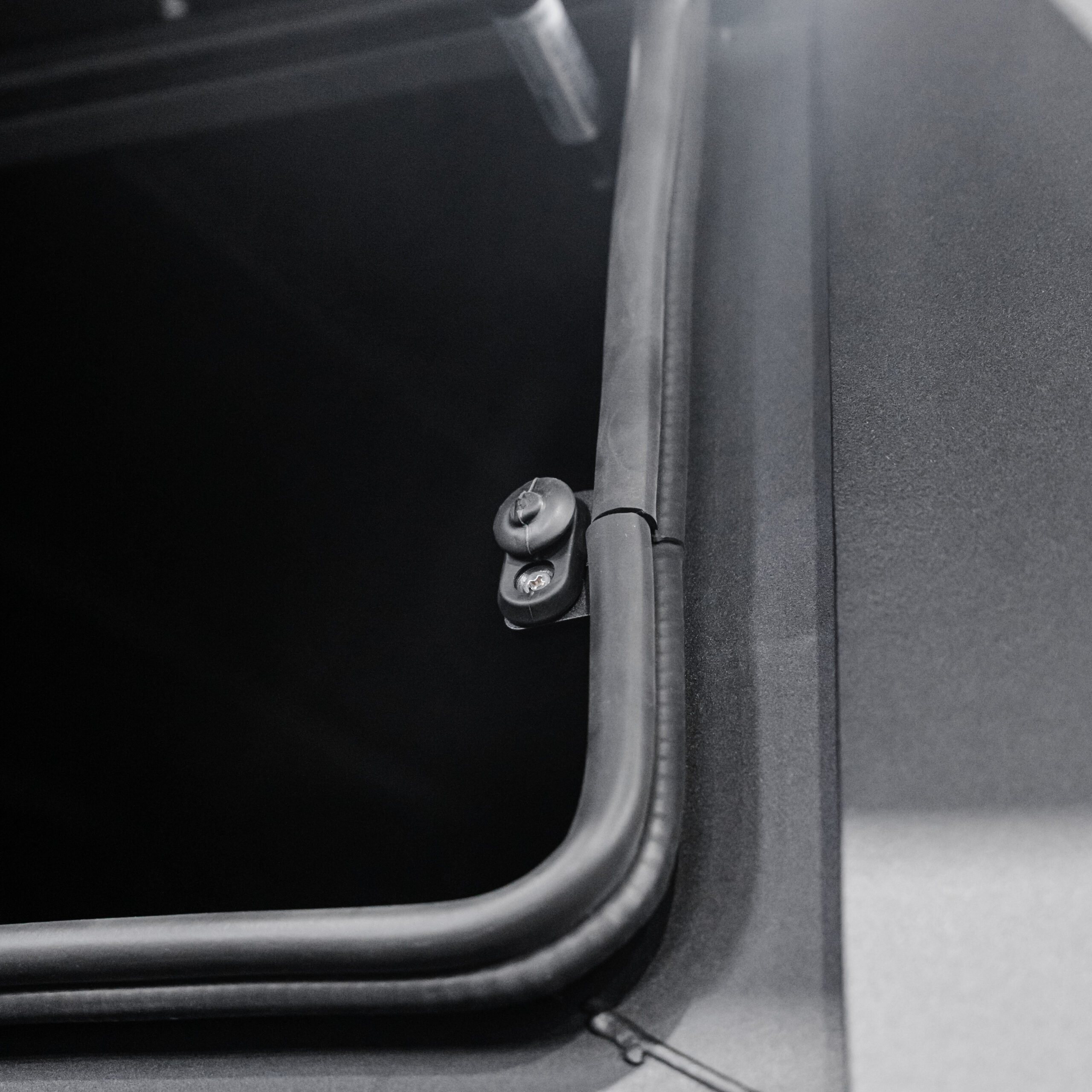 Shield Off-Road Aluminium Windowless Canopy - Image 17