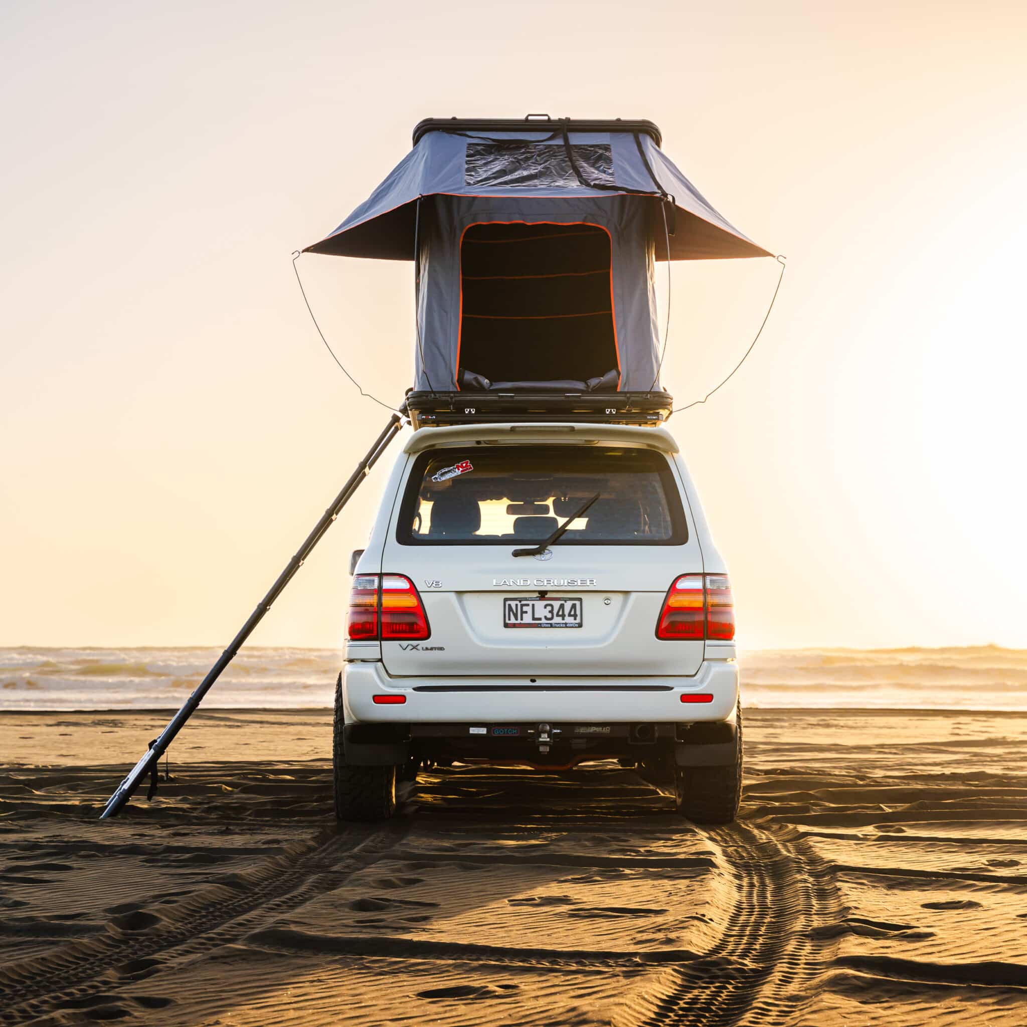 Shield Off-Road Aluminium Rooftop Tent - Image 2