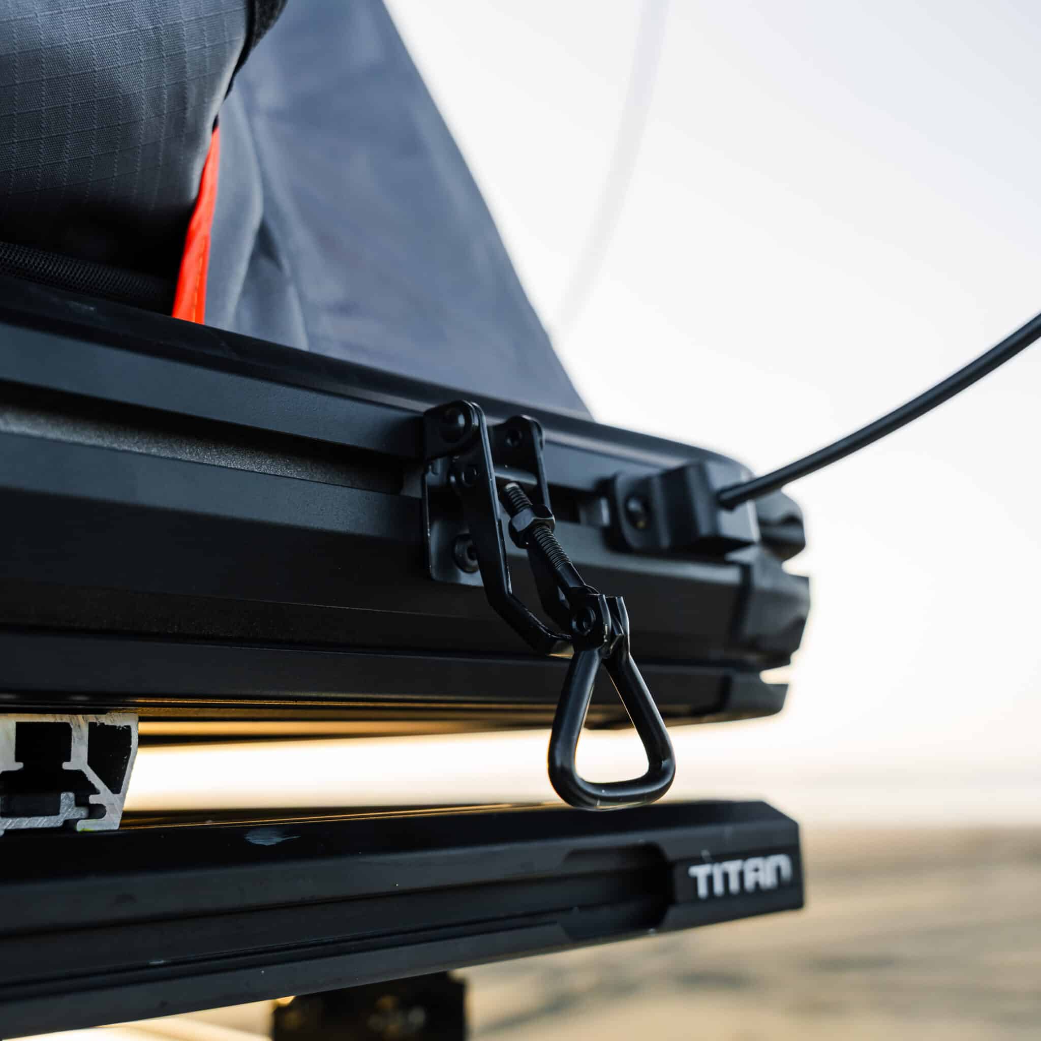 Shield Off-Road Aluminium Rooftop Tent - Image 25