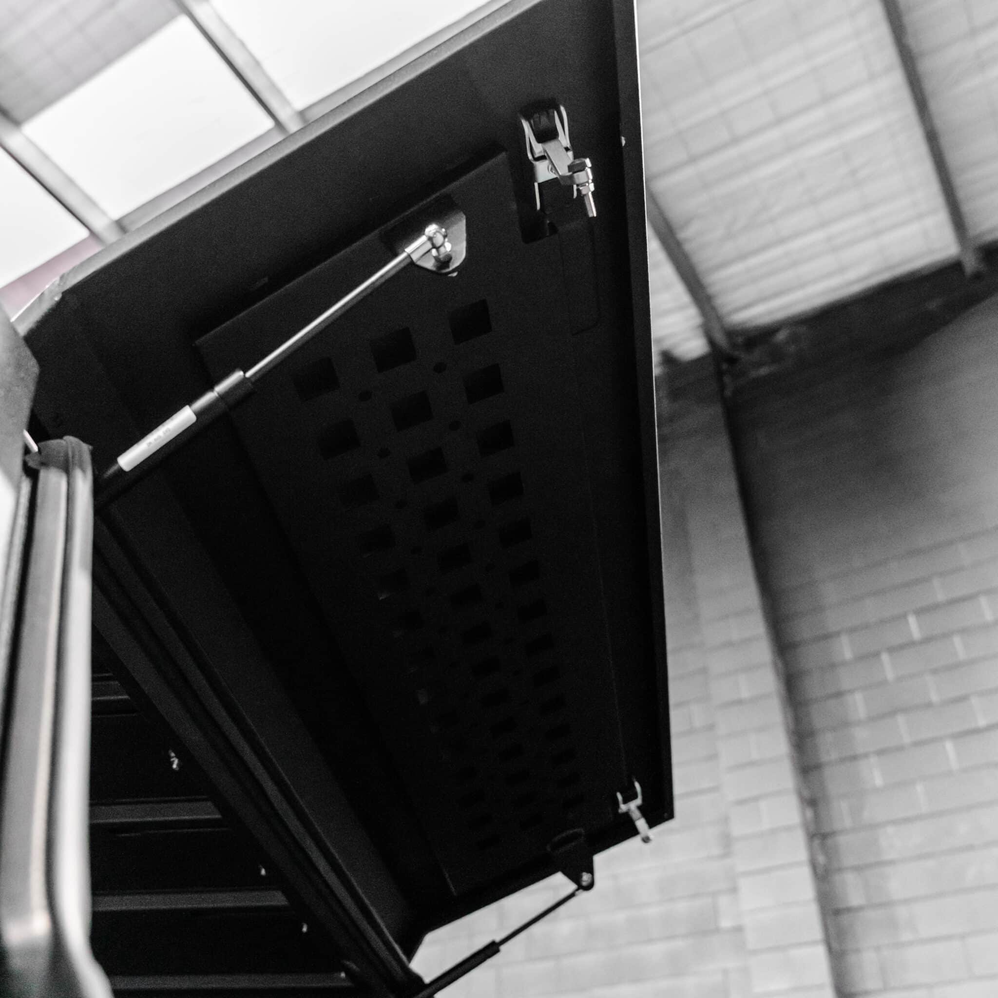 Shield Off-Road Aluminium Windowless Canopy - Image 13