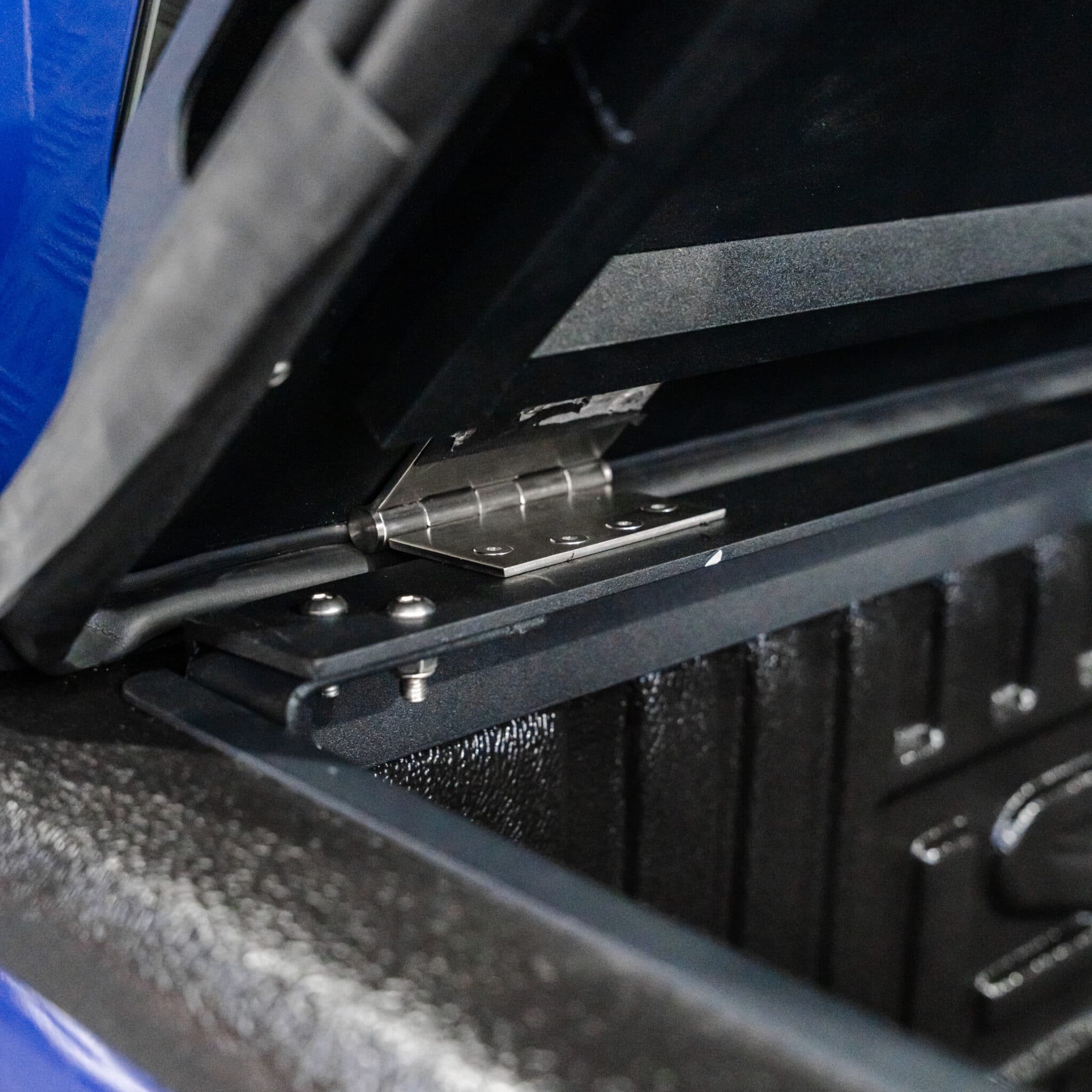 Shield Off-Road D-Max Hard Lid - Image 15