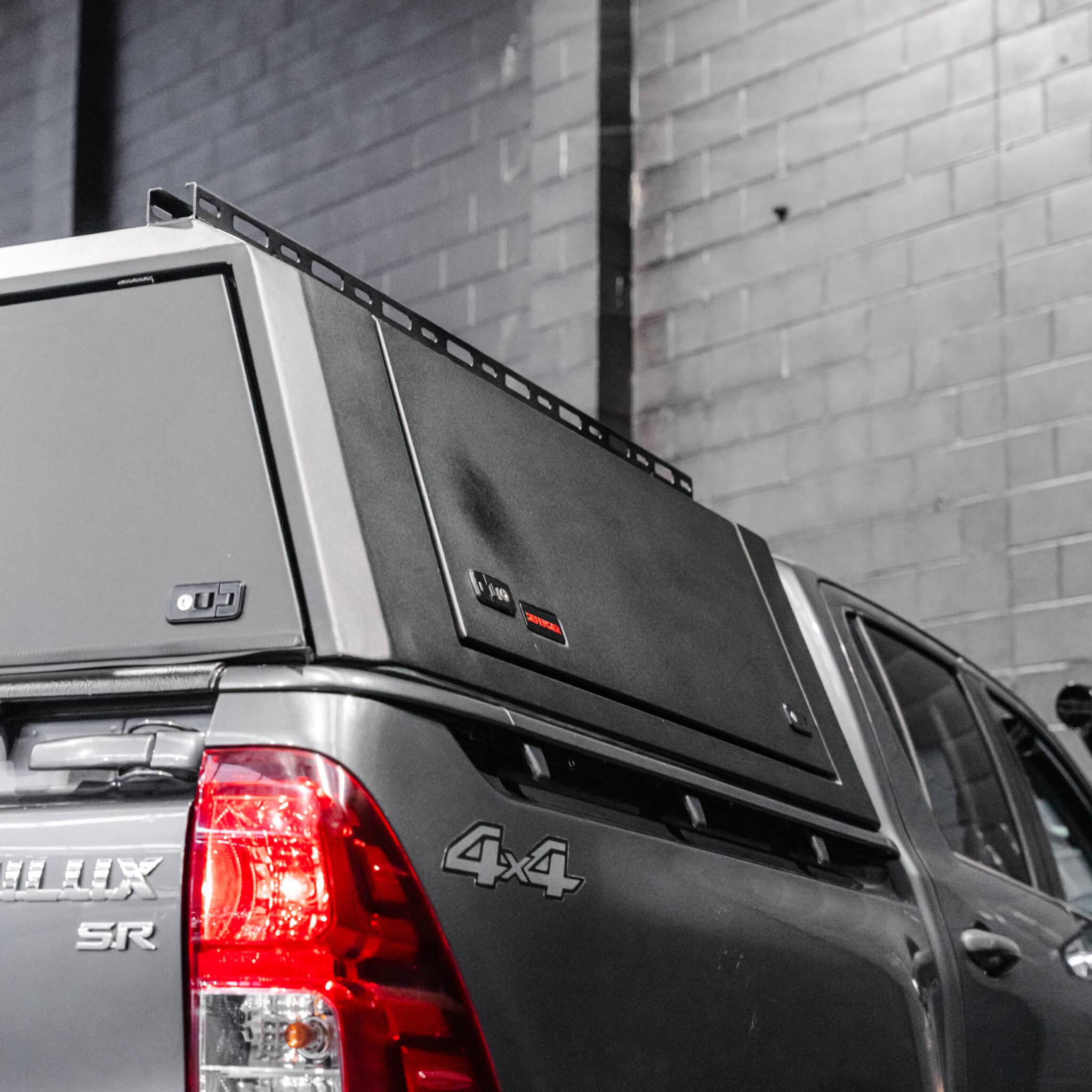 Shield Off-Road Aluminium Windowless Canopy - Image 4