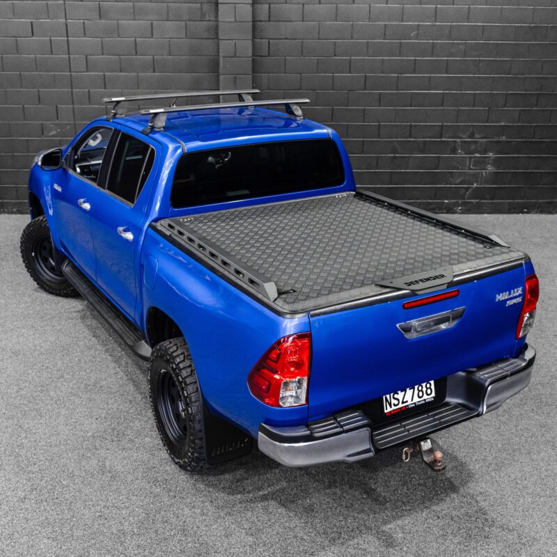 Shield Off-Road Toyota Hilux Hard Lid