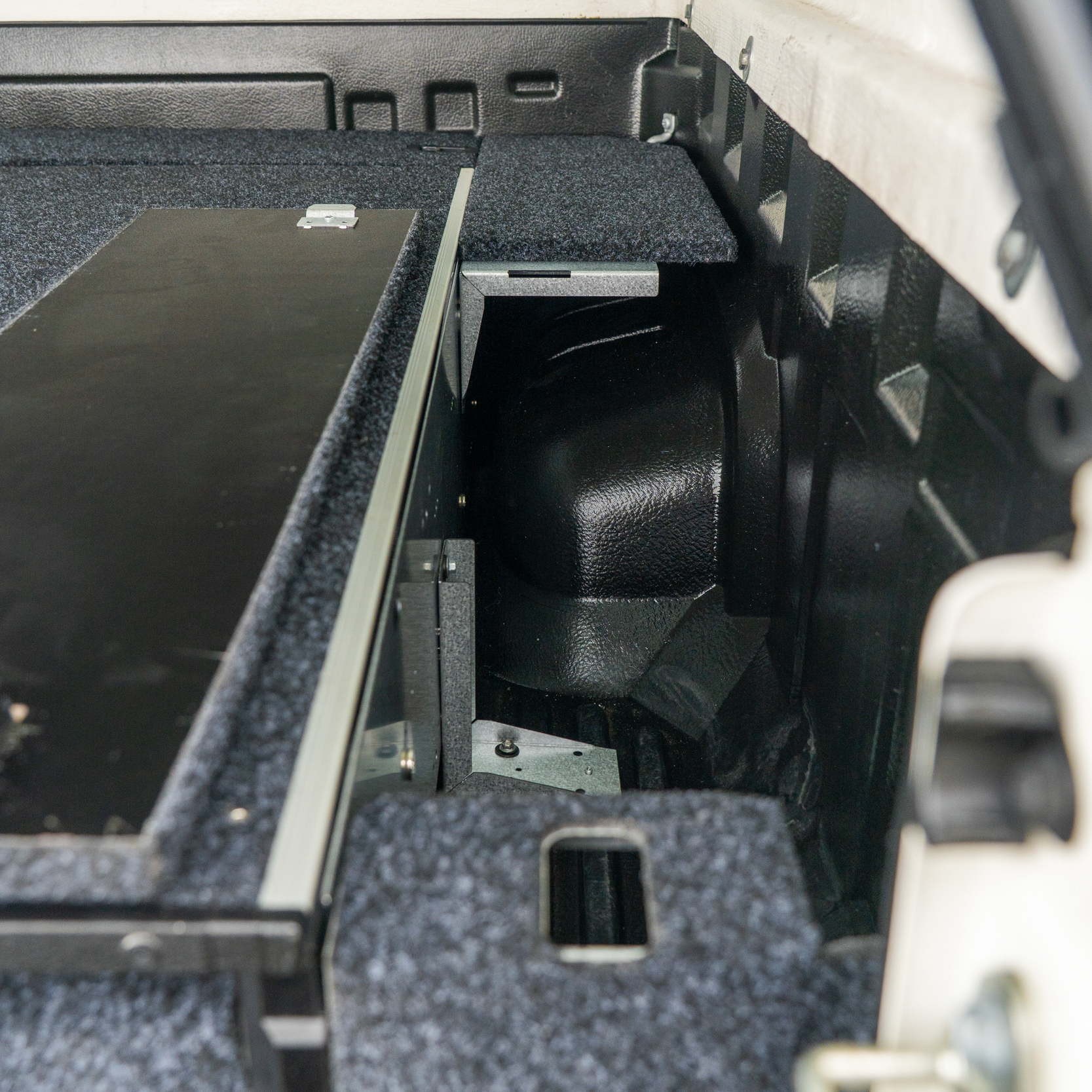 Shield Off-Road Ute Drawers with Top Slide — Nissan Navara 2015 - 2025 - Image 13