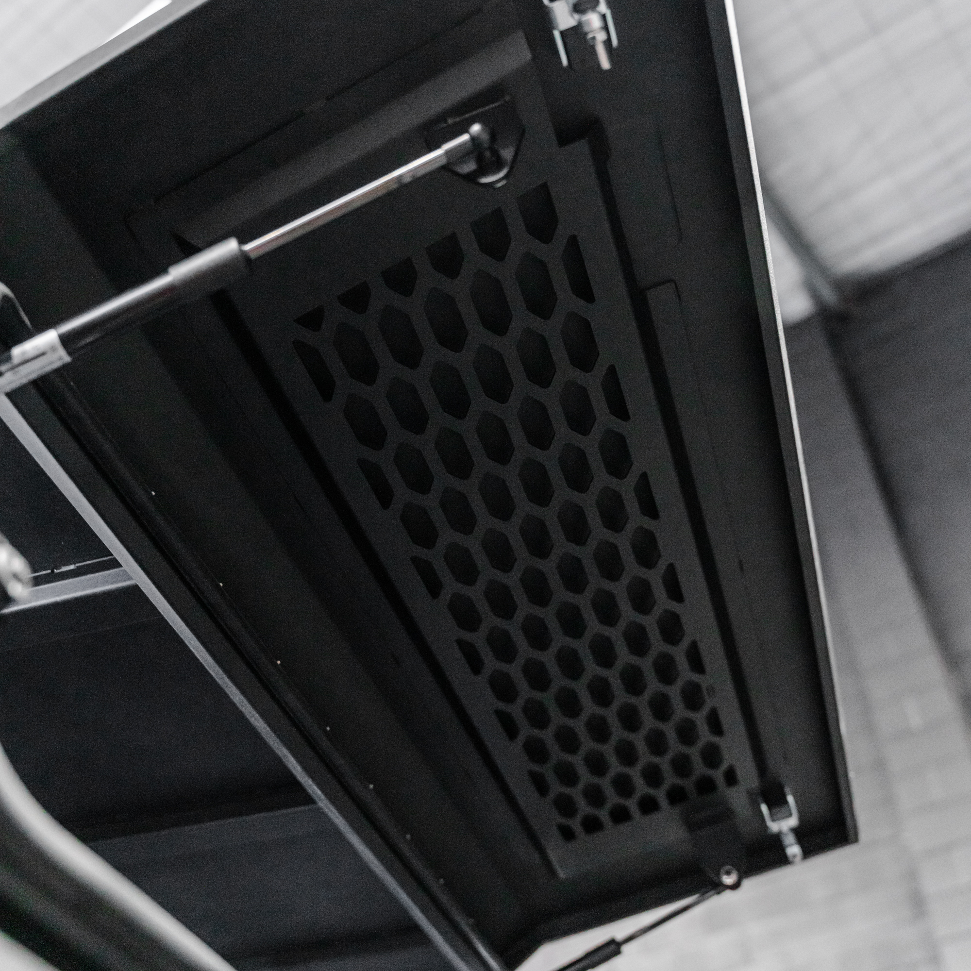 Shield Off-Road Aluminium Windowless Canopy - Image 15