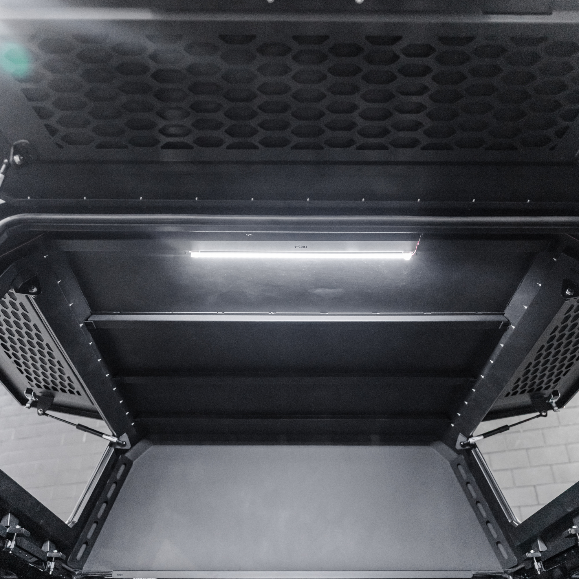 Shield Off-Road Aluminium Windowless Canopy - Image 17