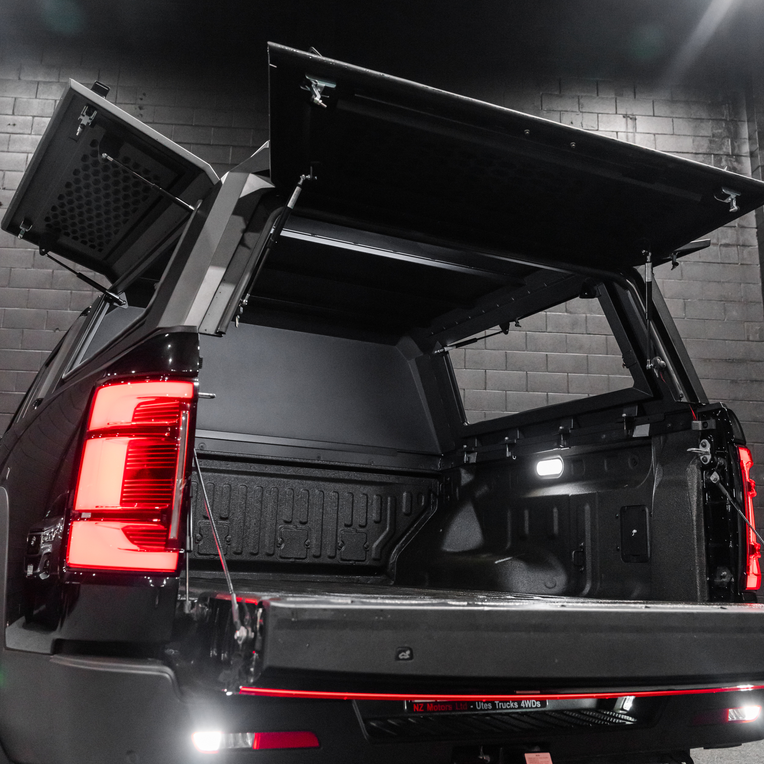 Shield Off-Road Aluminium Windowless Canopy - Image 4