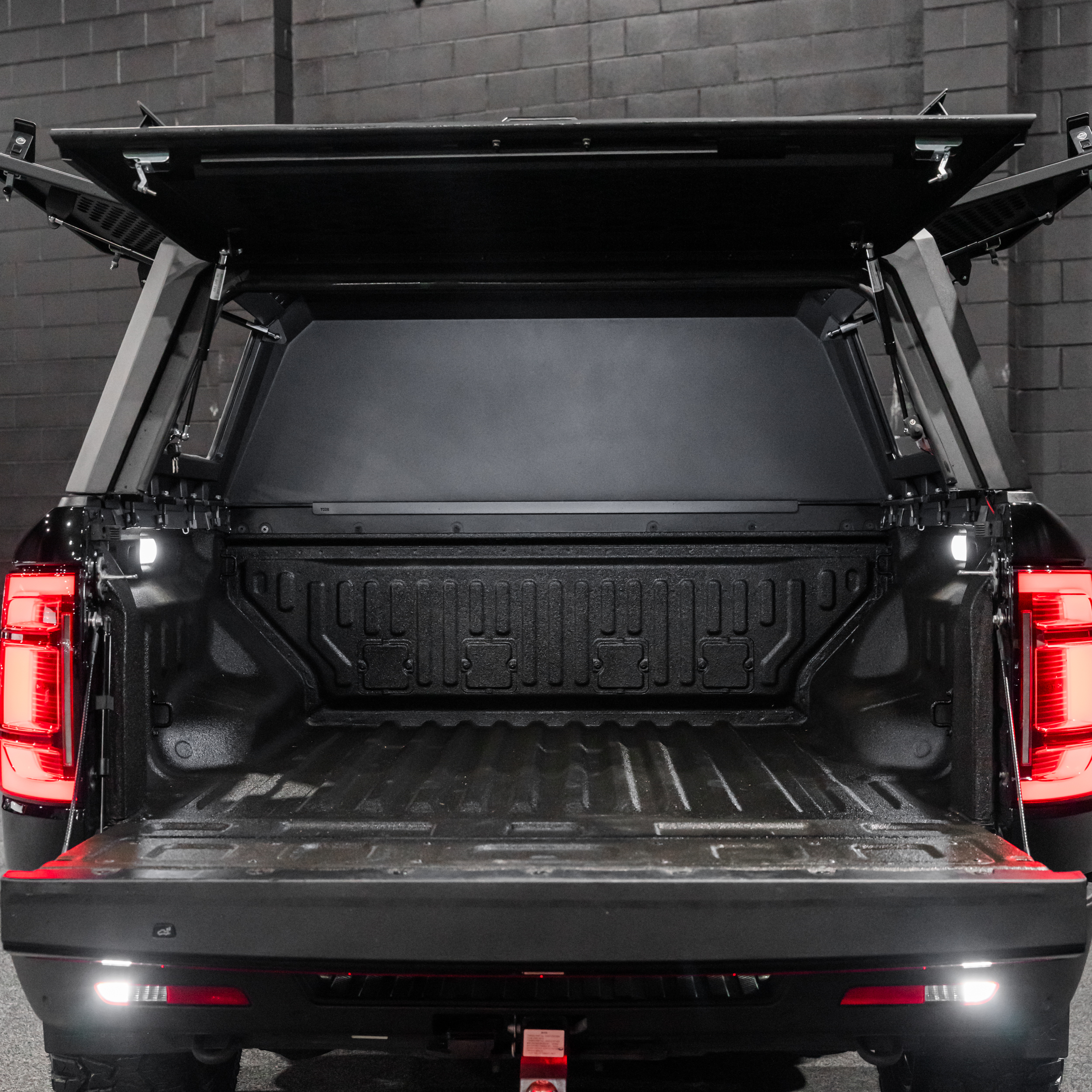 Shield Off-Road Aluminium Windowless Canopy - Image 9