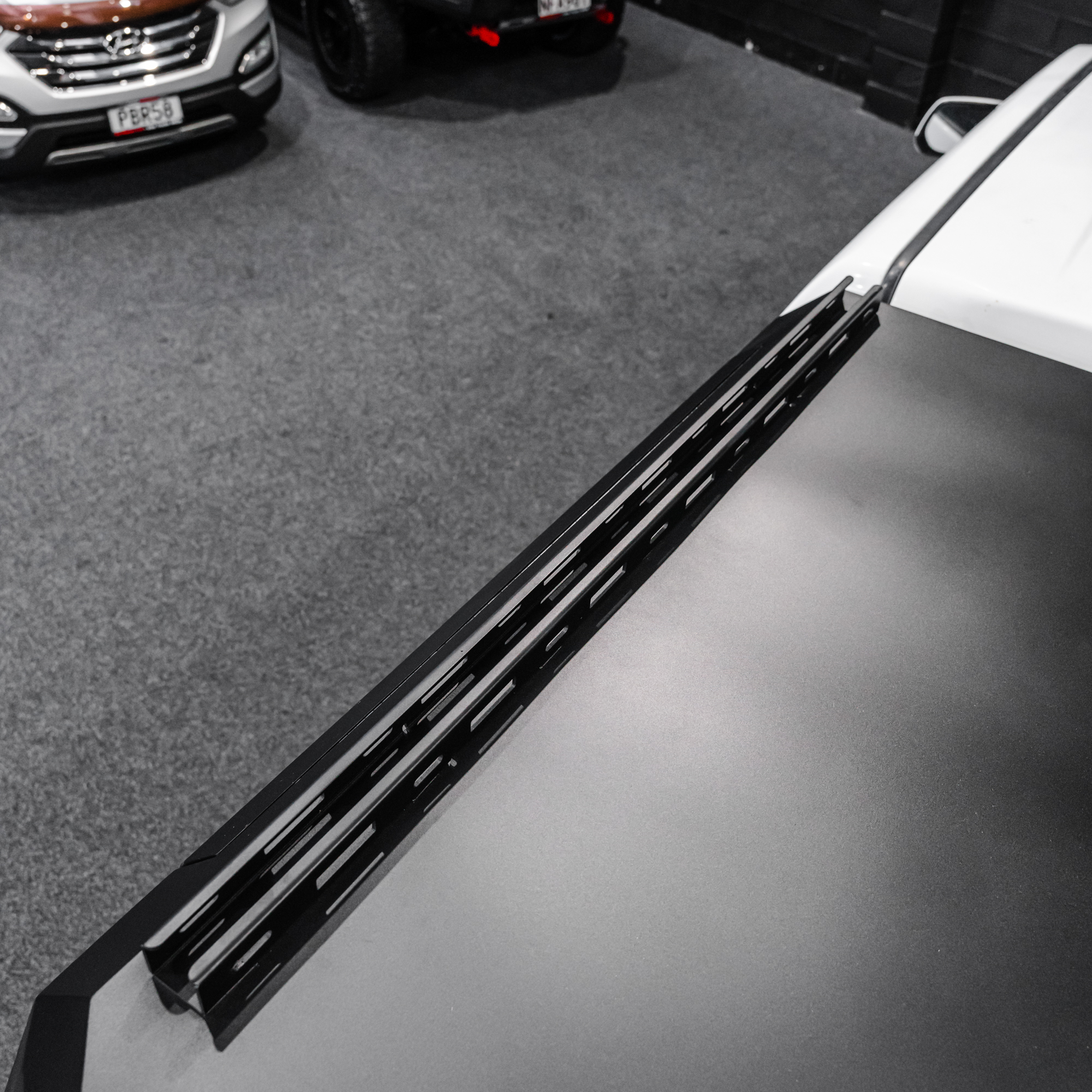 Shield Off-Road Aluminium Windowed Canopy – Isuzu D-Max (2013–2020) - Image 31